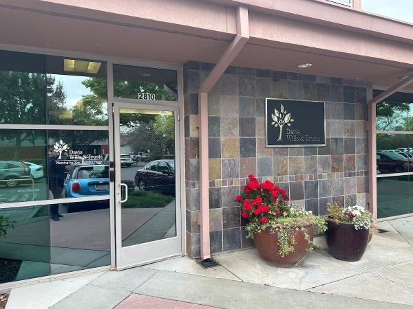 Davis Wills & Trusts