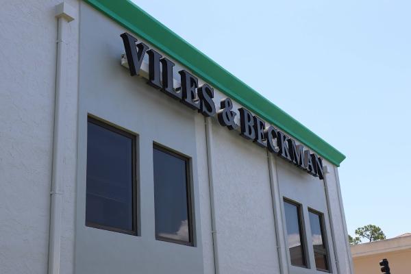 Viles & Beckman