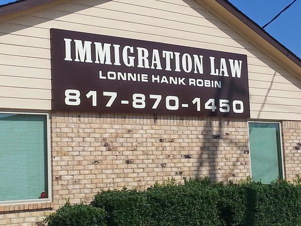 Lonnie Hank Robin Attorney at Law