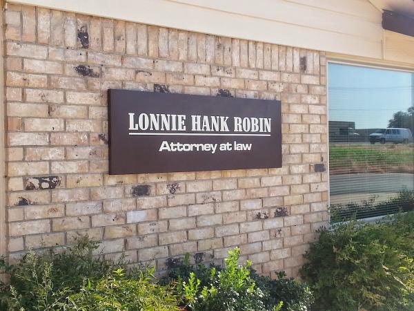 Lonnie Hank Robin Attorney at Law