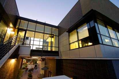 W Wealth Advisors - Gilbert Office