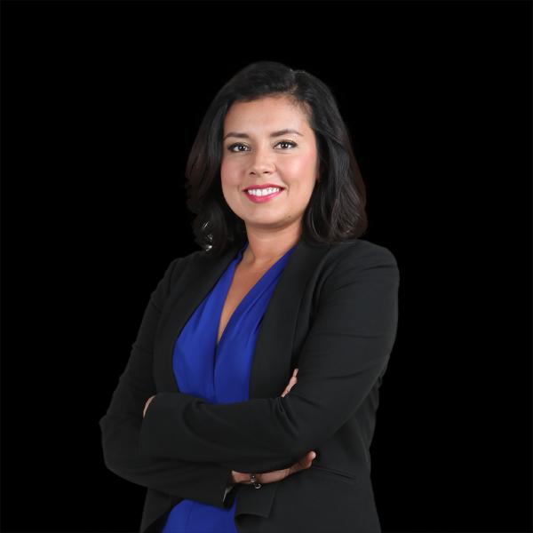 Attorney Yesenia Acosta | Mundo Legal